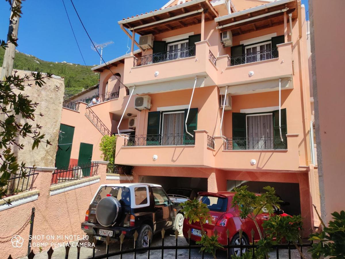 San Vlassis Area Apartment Lákones Esterno foto